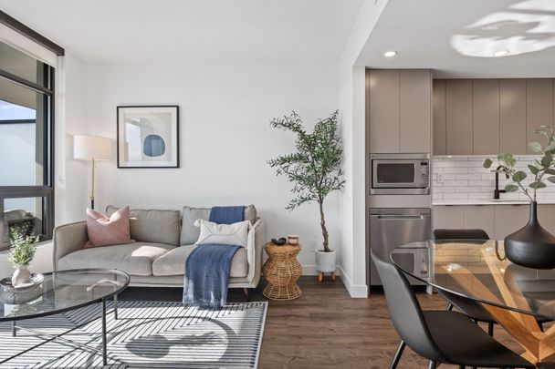 Luxury Fully Furnished Modern 1 Bed + Den (#1606) - Photo 1