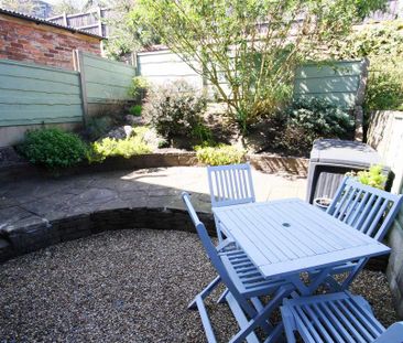 2 bedroom terraced house to rent - Photo 4