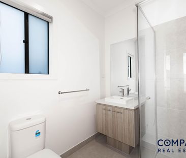 31 Devonia Avenue, Fraser Rise VIC 3336 - House For Rent | Domain - Photo 2