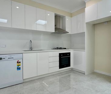 Stylish Brand-New Duplex in Prime West Ryde Location - Photo 3