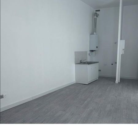 Location Appartement 2 pièces 42m² ELBEUF 76500 - Photo 4