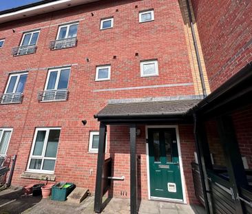 2 bedroom ground floor flat to rent - Photo 4