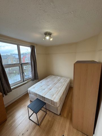 1 Bed Flat, Green Lanes, N13 - Photo 2