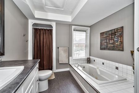 For Lease - 19 OXFORD Street, Hamilton, Ontario - Photo 4