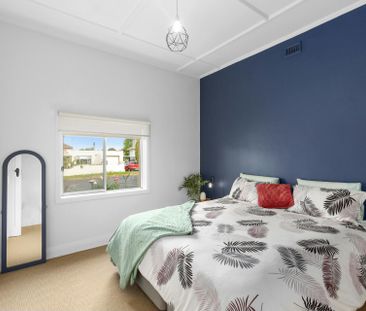 Charming 3-Bedroom Home in a Convenient Inner-City Location - Photo 3