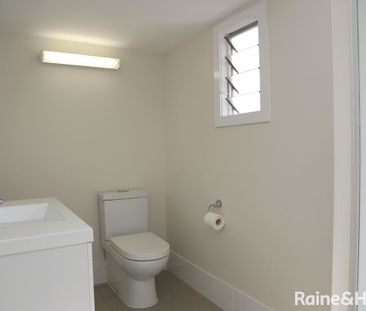 Charming Character Home in Prime Indooroopilly Location - Photo 3
