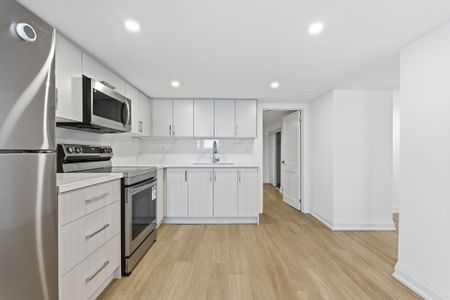 For Lease - 203 Park Road Unit# (Lower), Oshawa, Ontario - Photo 3