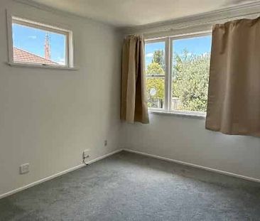 4 bedroom in New Lynn. - Photo 3