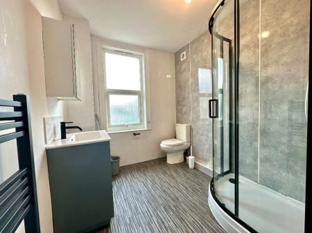 (1 Room) Glentworth Road, Nottingham, NG7 - Photo 3