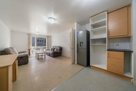 3 bedroom apartment to rent - Photo 3