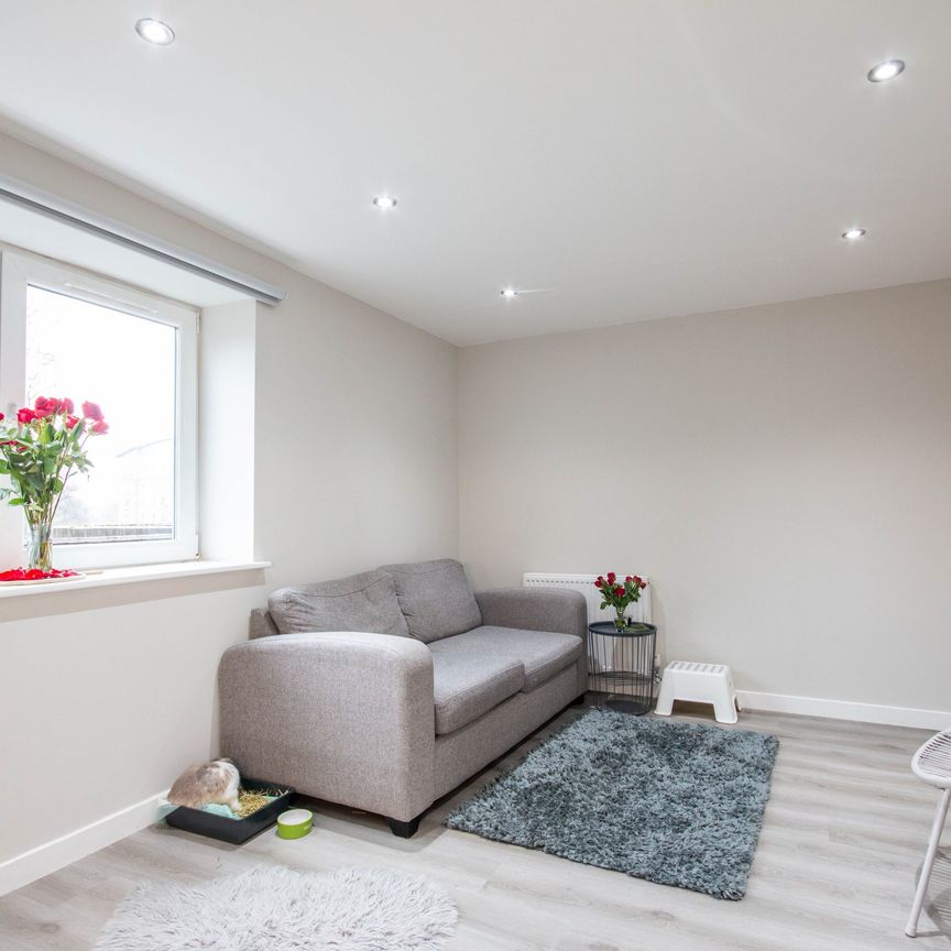 2761L - North Pilrig Heights, Edinburgh, EH6 5FF - Photo 1