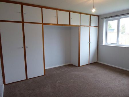 2 bedroom bungalow to rent - Photo 3