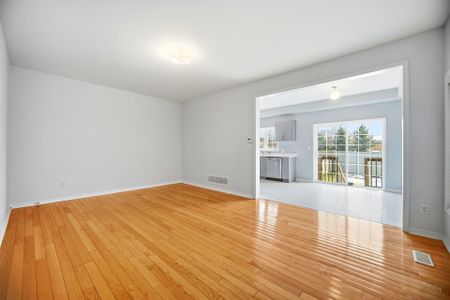 For Lease - 162 Gentile Circle, Vaughan, Ontario - Photo 4