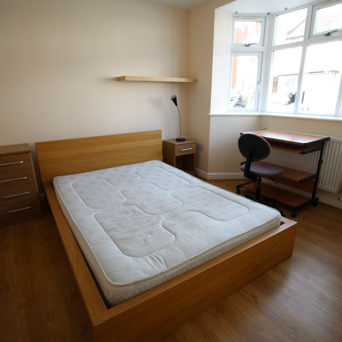 2 Bed Student Accommodation - Photo 1