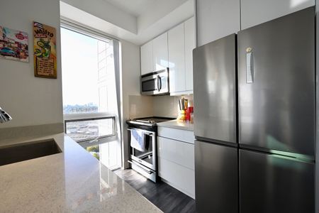 For Lease - 16 Brookers Lane Unit# 2302, Toronto, Ontario - Photo 5