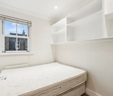 4 bedroom house in Putney - Photo 1