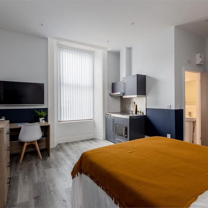 Studio to rent - Photo 1