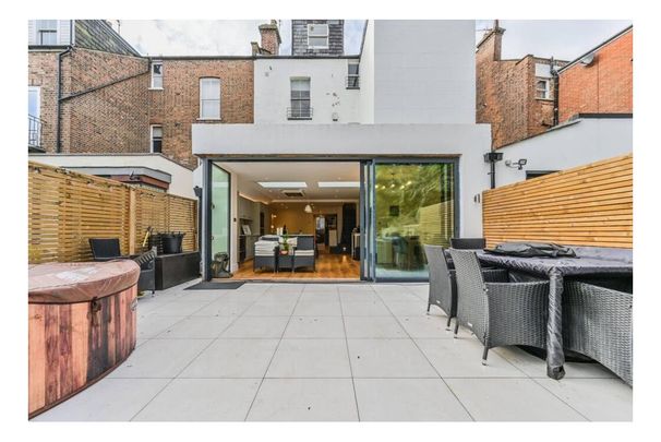 Talbot Road, London N6 - Photo 1