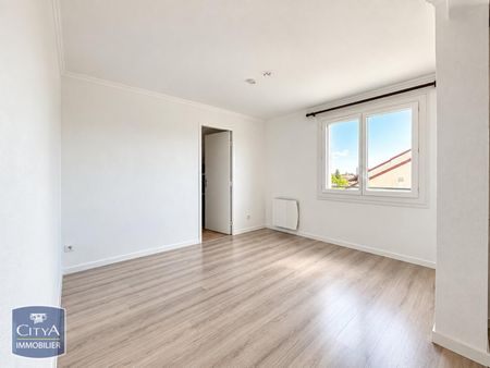 Location Appartement 3 pièces 59m² SANCE 71000 - Photo 2