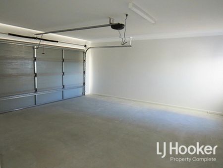 Spacious Living In Yarrabilba! - Photo 5