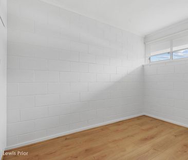 Charming Townhouse in Prime Location - Photo 5