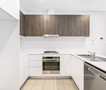 Huge internal spaces in a quiet boutique complex located within mom... - Photo 1