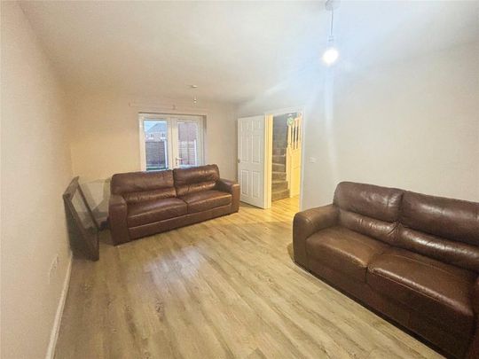 3 bedroom detached house to rent - Photo 1