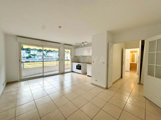 Location Appartement 3 pièces 50m² NICE 06100 - Photo 1