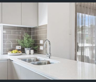 luxury townhouse with low yard maintenance - walking to school - Photo 6