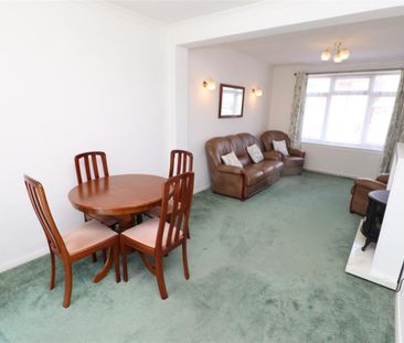 Allerton Road, Borehamwood - Photo 2