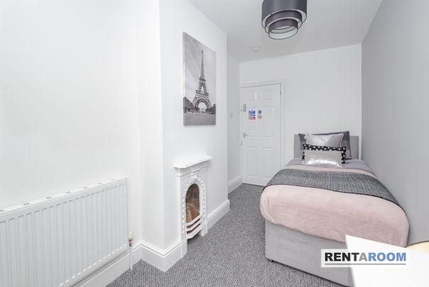 Grove Road, Nuneaton, CV10 8JS - Photo 1