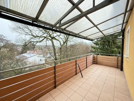 Zentral gelegene 2,5-Zimmer-Wohnung mit Einbauküche & Balkon in Röthenbach - Foto 3