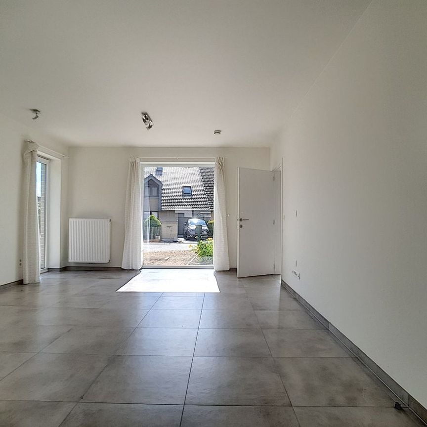 Huis te huur in Wondelgem voor € 1.400 met 4 slaapkamers - foto 1