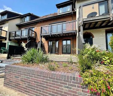 Astra Court, Hythe, SO45 - Photo 6