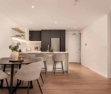 NEW 3BR Executive Furnished Apartment with Garage - Photo 5