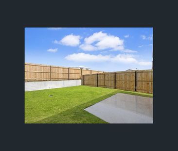 Modern Living in Sought-After Glenvale - Photo 5