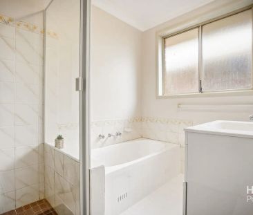 “Refurbished home in an excellent location” - Photo 6