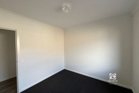 ESTABLISHED HIGH QUALITY HOME - Photo 5