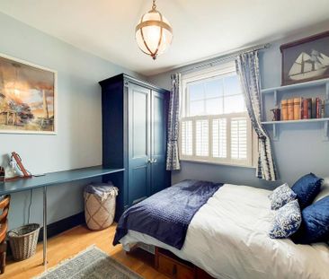 4 bedroom semi-detached house to rent - Photo 3