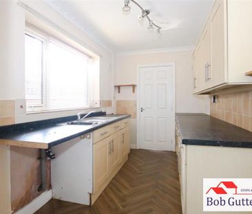 2 bedroom terraced house to rent - Photo 4