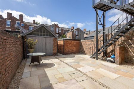 2 bedroom flat to rent - Photo 5