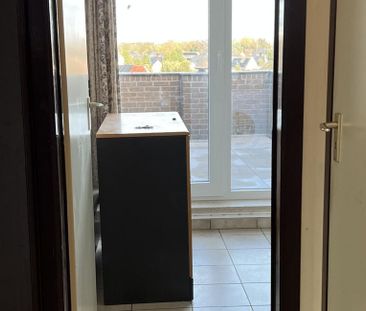 Appartement te huur in Zonhoven voor € 820 met 2 slaapkamers - Photo 2