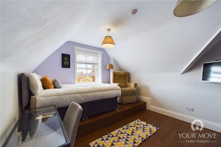 1 bedroom in a house share to rent - Photo 2