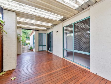 2/7 Coral Avenue, Labrador - Photo 5