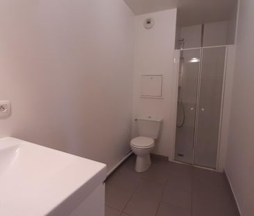 location Appartement T2 DE 41.9m² À CACHAN - Photo 6