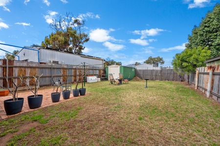 Brick Home 4x2 - Photo 5