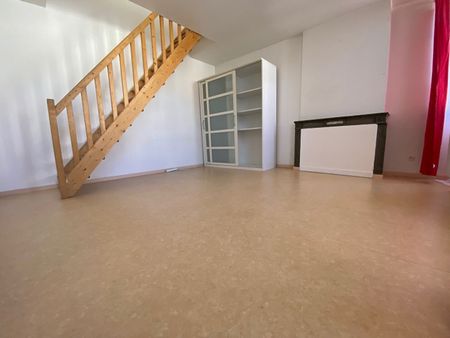 Location Appartement 1 pièce 49m² BESANCON 25000 - Photo 4
