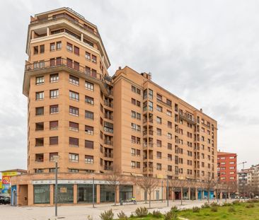 Alquiler de piso en Calle Valle de Aranguren, 4 - Photo 5