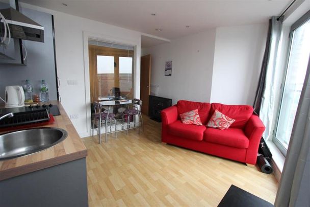 1 Bed Flat, Cross Greeen Lanes, LS9 - Photo 1