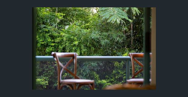 Burleigh Heads Living - Photo 1